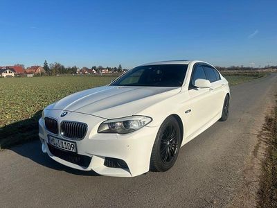 Weiß Gebraucht 2011 BMW 528 M Sport Limousine | 14.990 € (Fairer Preis)