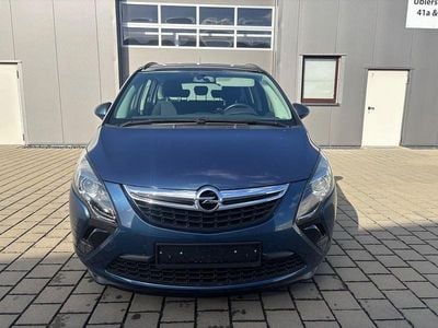 Blau Gebraucht 2015 Opel Zafira Tourer Edition Van / Kleinbus | 5.201 € (Guter Preis)
