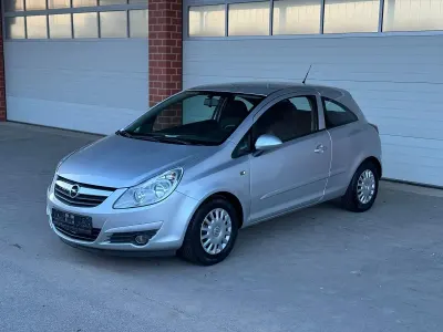 Używany Opel Corsa 60 KM (44 kW) 2007 Srebrny Hatchback