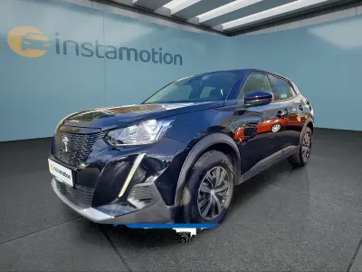Gebraucht Peugeot e-2008 100 kW (136 PS) 2021 Schwarz SUV