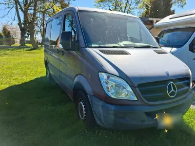 Używany Mercedes Sprinter 164 KM (120 kW) 2013 Czerwony Van