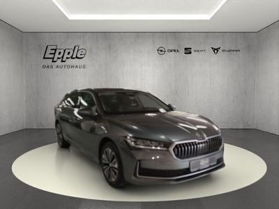 Gebraucht Skoda Superb Selection 150 PS (110 kW) 2024 Grau Kombi