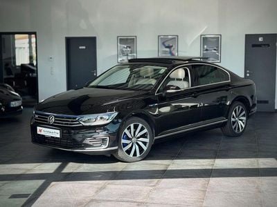 Deep black perleffekt Gebraucht 2017 VW Passat GTE Limousine | 20.390 € (Fairer Preis)