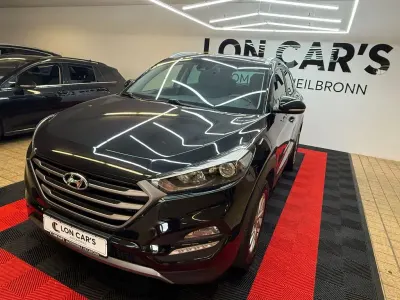 Gebraucht Hyundai Tucson Intro Edition 136 PS (100 kW) 2017 Phantom black SUV