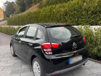 Gebraucht Citroën C3 68 PS (50 kW) 2014 Schwarz Kleinwagen