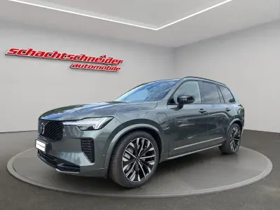Neu Volvo XC90 Ultra 407 PS (299 kW) 2026 Grün SUV
