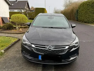 Gebraucht Opel Astra Ultimate 136 PS (100 kW) 2019 Schwarz Kombi