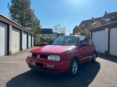Gebraucht VW Golf III 59 PS (43 kW) 1996 Rot