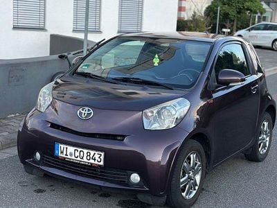 Toyota iQ