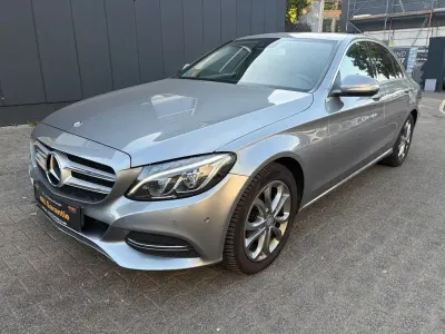 Gebraucht Mercedes C200 Avantgarde 184 PS (135 kW) 2015 Grau Limousine