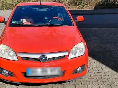Gebraucht Opel Tigra 90 PS (66 kW) 2006 Rot Cabrio