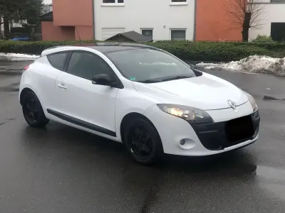 Gebraucht Renault Mégane GT Line GT-Line 2011 Weiß Coupé