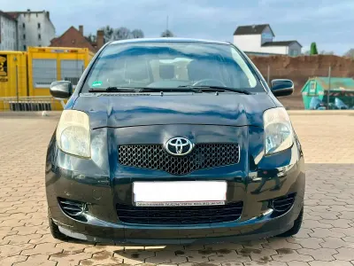 Gebraucht Toyota Yaris Sol 87 PS (63 kW) 2006 Schwarz Limousine