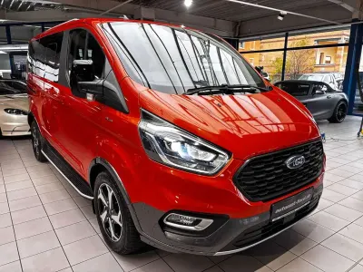 Gebraucht Ford Tourneo Active 185 PS (136 kW) 2021 Hokkaidoorange metallic Van / Kleinbus