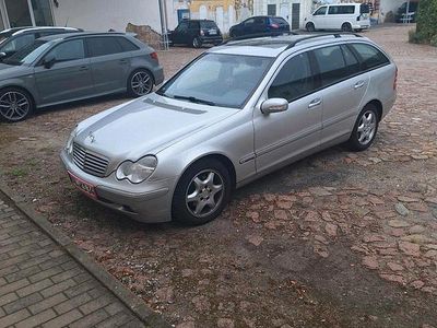 Mercedes C200