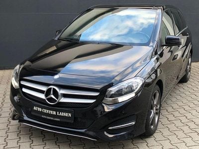 Używany Mercedes B200 136 KM (100 kW) 2015 Czarny Minivan