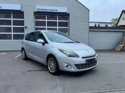 Gebraucht Renault Scénic III Dynamique 131 PS (96 kW) 2010 Platingrau Van / Kleinbus