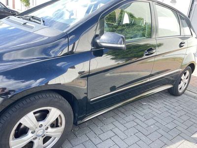 Mercedes B150