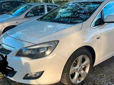 gebraucht Opel Astra Sports Tourer