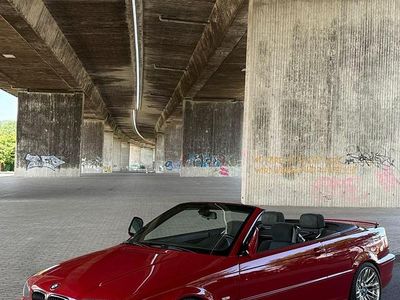 Gebraucht BMW 330 Cabriolet 231 PS (169 kW) 2003 Rot Cabrio