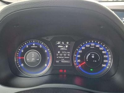 Usata Hyundai i40 165 CV (121 kW) 2018 Argento Station wagon