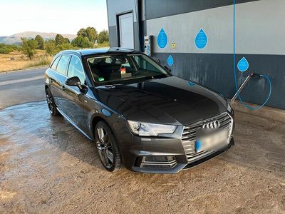 Grau Gebraucht 2016 Audi A4 S-Line Kombi | 16.900 € (Etwas zu teuer)
