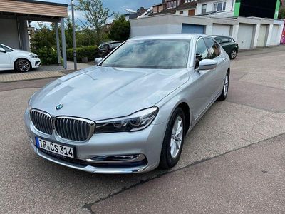BMW 730