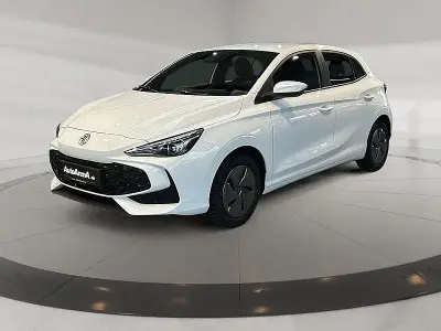Begagnad MG MG3 194 HK (142 kW) 2024 Vit Halvkombi