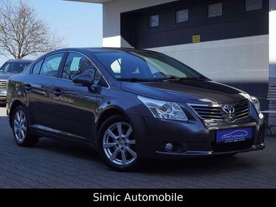 Gebraucht Toyota Avensis Sol 150 PS (110 kW) 2011 Grau Limousine