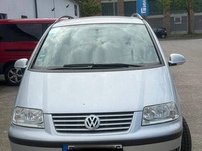 VW Sharan