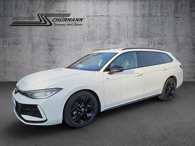 Gebraucht VW Passat R-line 150 PS (110 kW) 2024 Weiß Kombi
