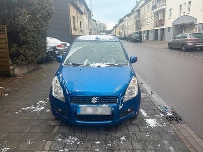 Gebraucht Suzuki Splash 95 PS (69 kW) 2009 Blau Kleinwagen