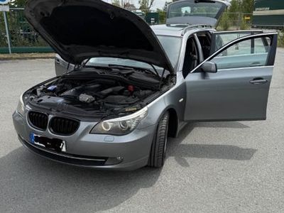 Gebraucht BMW 530 272 PS (200 kW) 2008 Silber Kombi