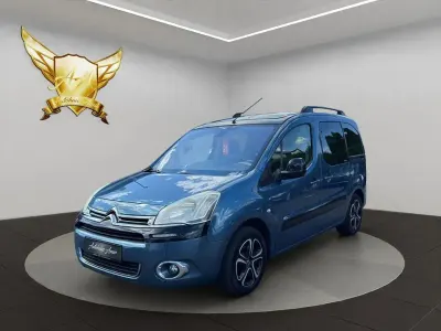 Gebraucht Citroën Berlingo SELECTION 120 PS (88 kW) 2012 Blau kyanos/metallic Van / Kleinbus