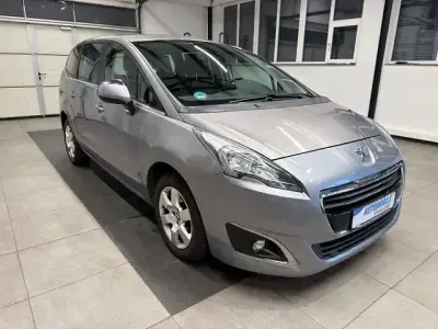 Gebraucht Peugeot 5008 Active 114 PS (83 kW) 2014 Andere Van / Kleinbus