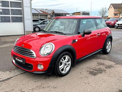 Rot Gebraucht 2012 Mini ONE Kleinwagen | 6.900 € (Etwas zu teuer)