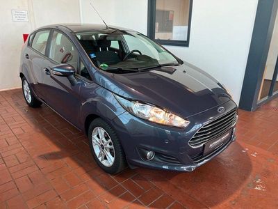 Grau Gebraucht 2015 Ford Fiesta SYNC Edition Kleinwagen | 6.490 € (Fairer Preis)