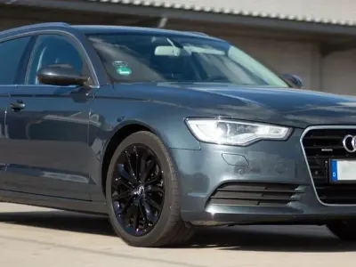 Gebraucht Audi A6 Ambiente 245 PS (180 kW) 2011 Blau Kombi