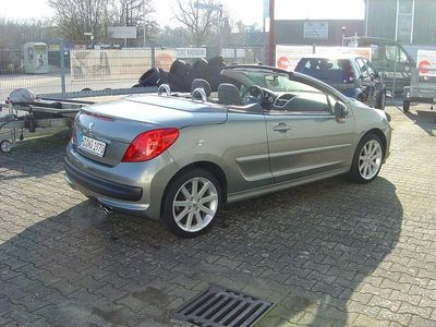 Gebraucht Peugeot 207 CC Roland Garros 120 PS (88 kW) 2008 Andere farben Cabrio