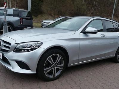 Gebraucht Mercedes C220 194 PS (142 kW) 2019 Silber Limousine