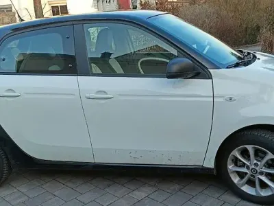 Usata Smart ForFour Electric Drive 60 kW (82 CV) 2018 Bianco Berlina