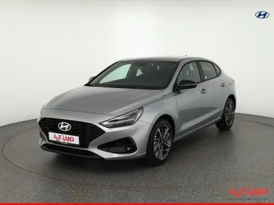 Second-hand Hyundai i30 101 CP (74 kW) 2024 Argintiu Berlinǎ