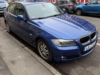 Blau Gebraucht 2010 BMW 320 Lifestyle Limousine | 5.200 € (Fairer Preis)
