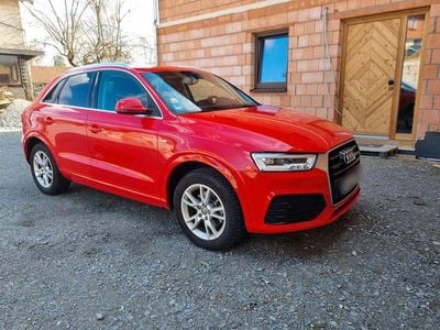Gebraucht Audi Q3 S-Line 184 PS (135 kW) 2015 Rot SUV