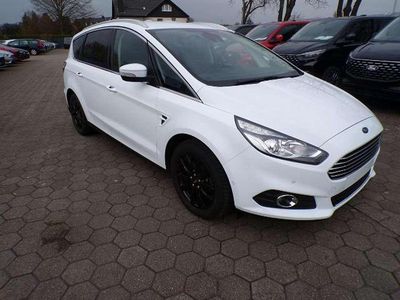 Gebraucht Ford S-MAX Titanium 179 PS (131 kW) 2017 Weiß Van / Kleinbus