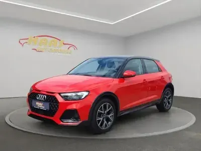 Gebraucht Audi A1 Comfort 95 PS (69 kW) 2021 Rot SUV