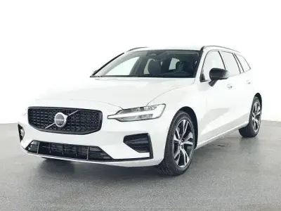 Gebraucht Volvo V60 Plus 197 PS (144 kW) 2025 Weiß Kombi