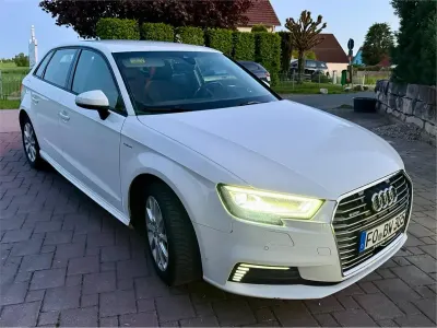Second-hand Audi A3 e-tron Sport 204 CP (150 kW) 2017 Alb Hatchback