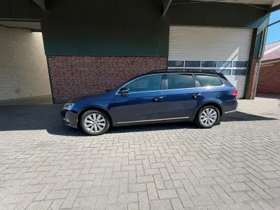 Gebraucht VW Passat 140 PS (102 kW) 2012 Kombi