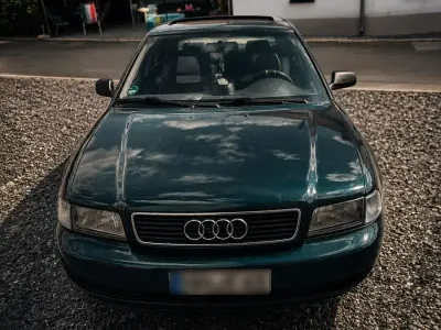Gebraucht Audi A4 125 PS (91 kW) 1995 Grün Limousine